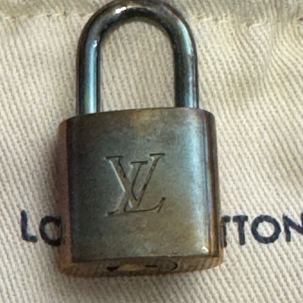 LOUIS VUITTON’s Leather Dark Brown Shoulder Strap and Padlock #314 - Picture 6 of 8